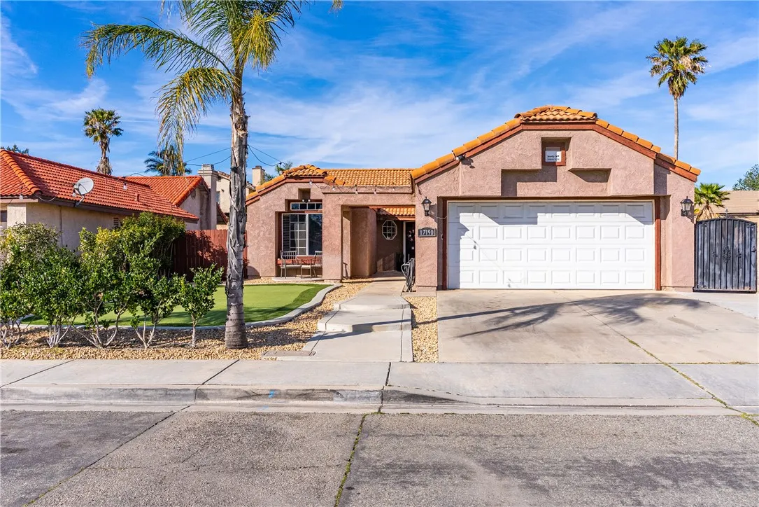 17190 Melon Avenue, Fontana, California 92336 home-pic-1