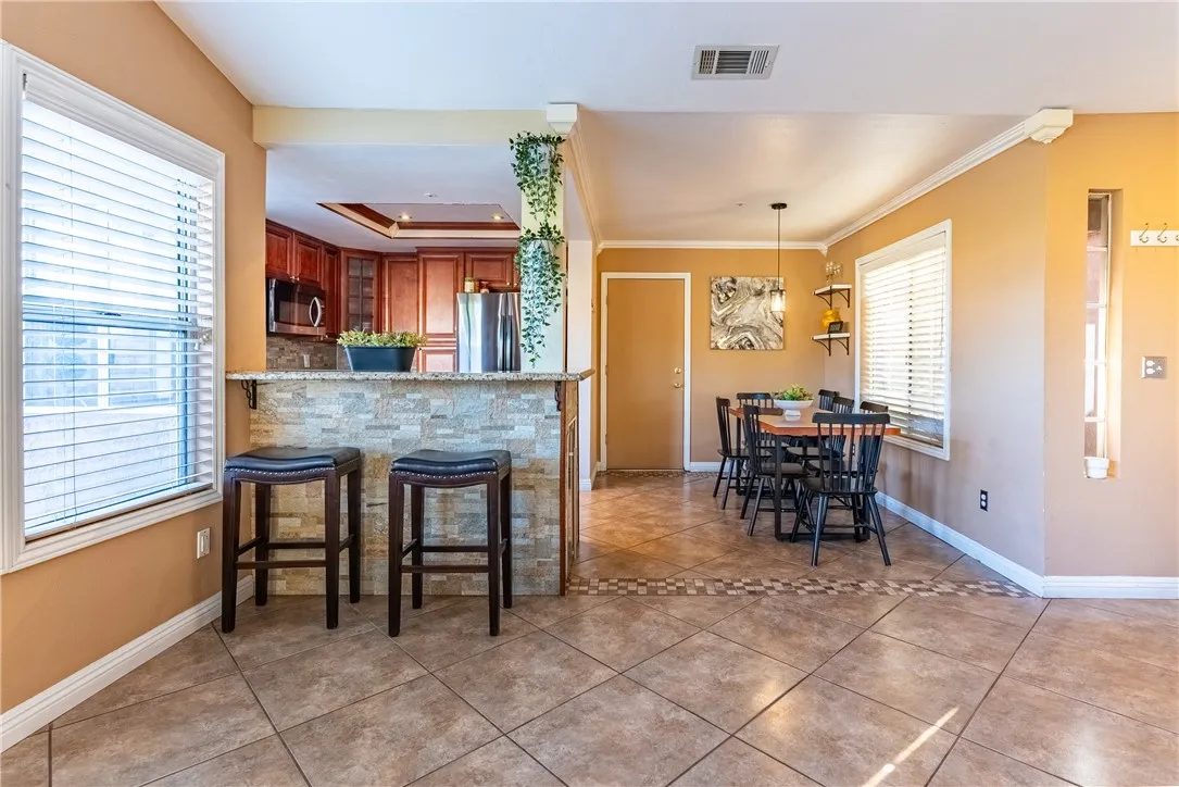 17190 Melon Avenue, Fontana, California 92336 home-pic-12