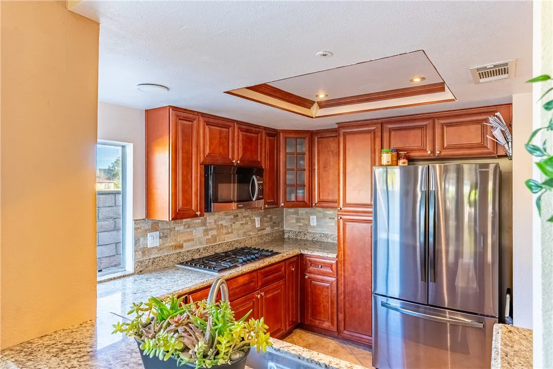 17190 Melon Avenue, Fontana, California 92336 home-pic-13