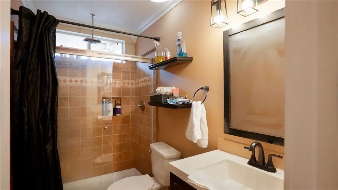 17190 Melon Avenue, Fontana, California 92336 home-pic-26