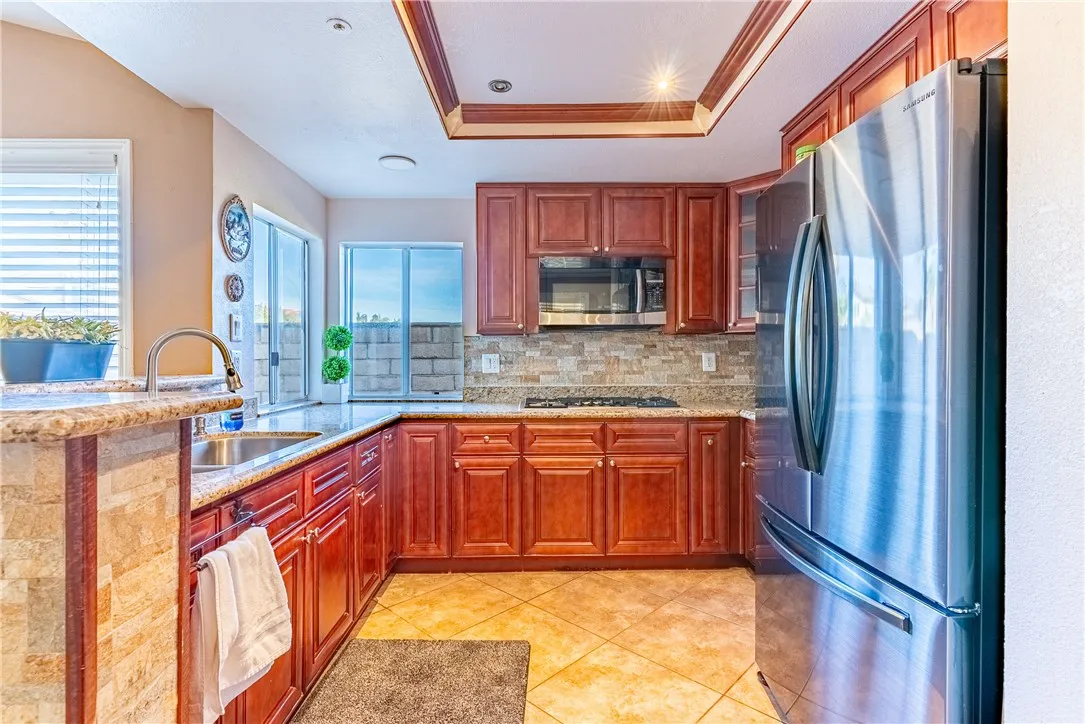 17190 Melon Avenue, Fontana, California 92336 home-pic-14