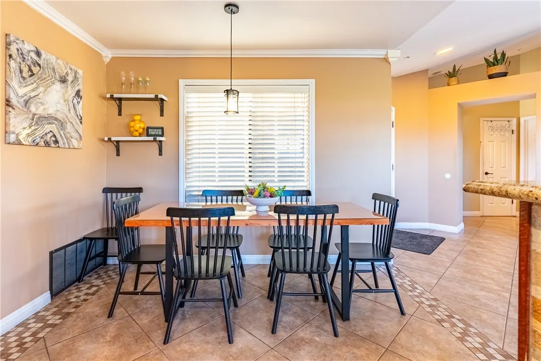 17190 Melon Avenue, Fontana, California 92336 home-pic-16