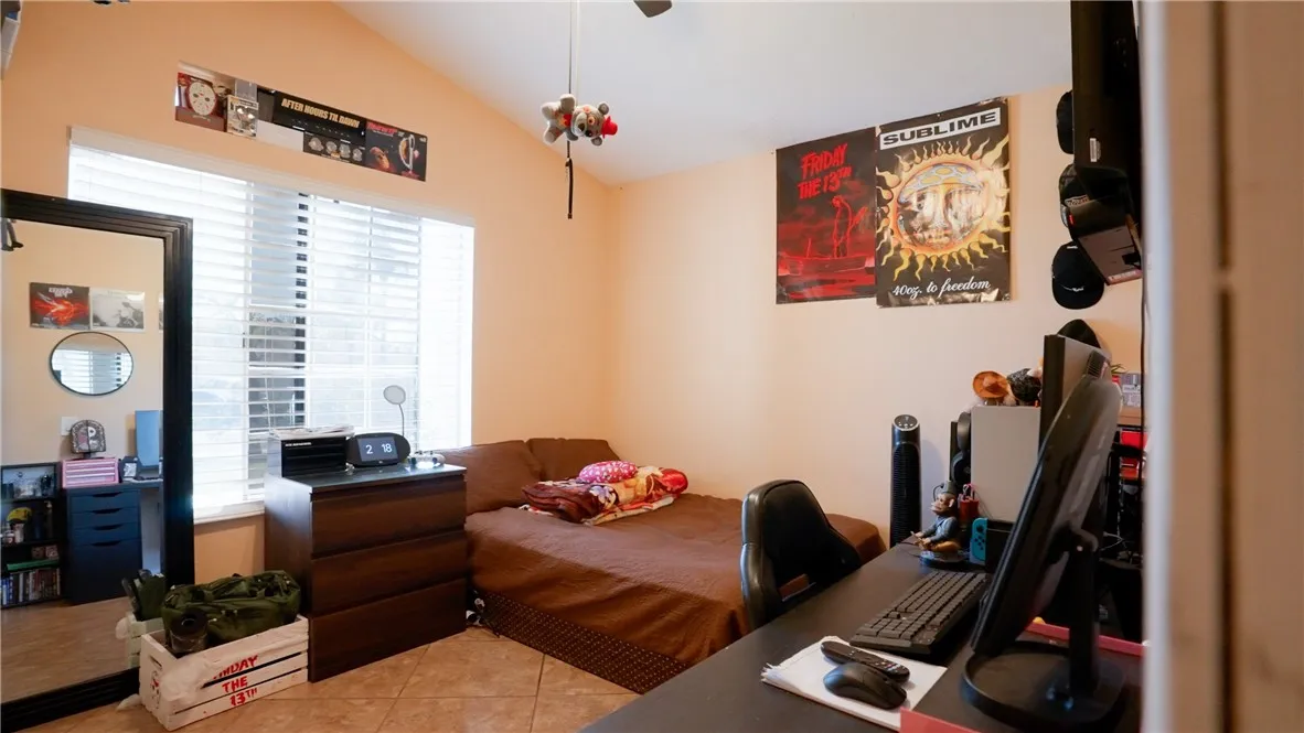 17190 Melon Avenue, Fontana, California 92336 home-pic-25