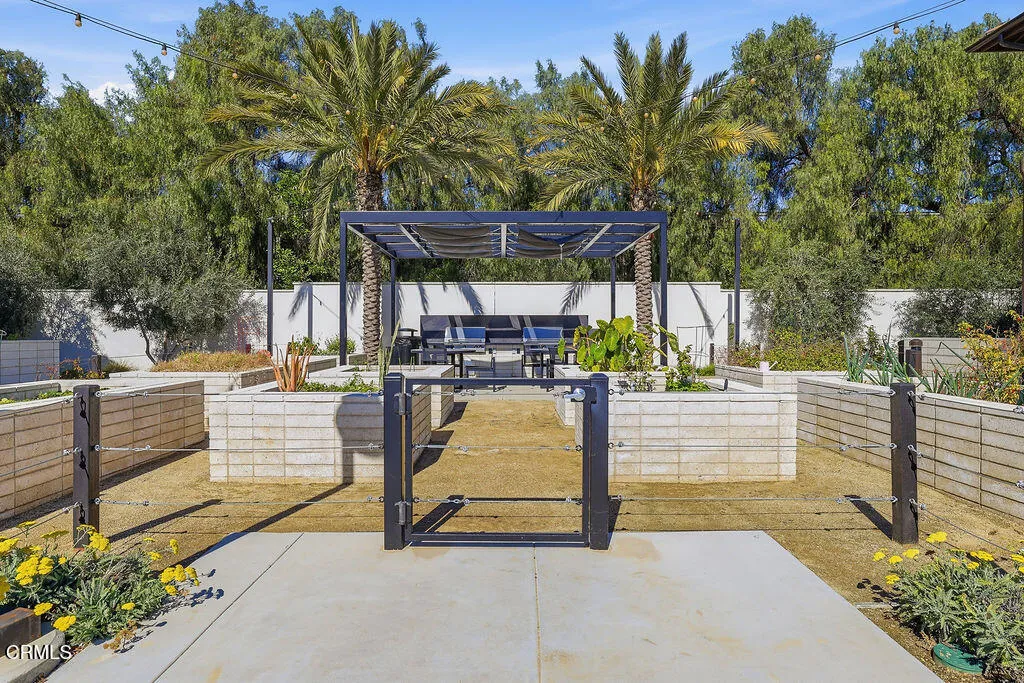 2579 Little Rock Lane, Simi Valley, California 93065 home-pic-51