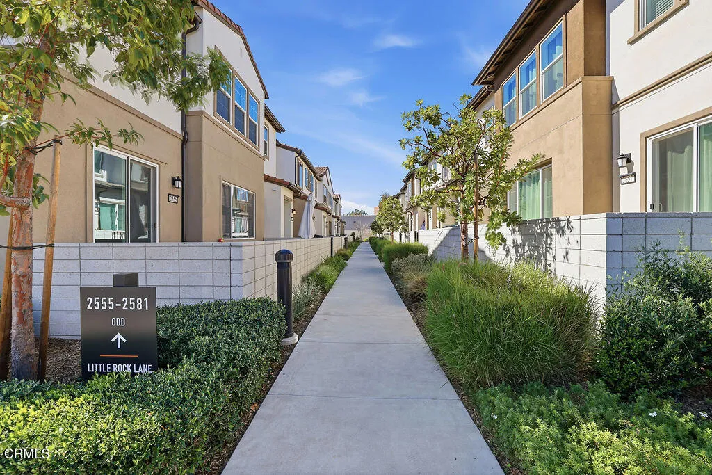 2579 Little Rock Lane, Simi Valley, California 93065 home-pic-42