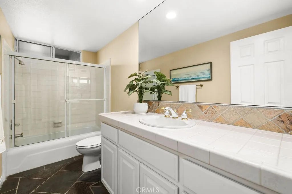 Downstairs bath 2