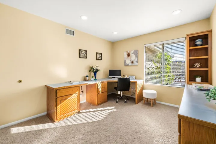 Office/ bedroom 2