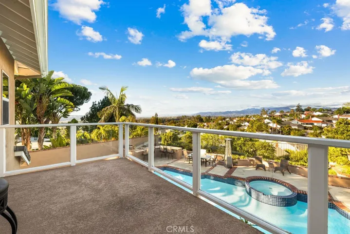 View deck off of primary suite