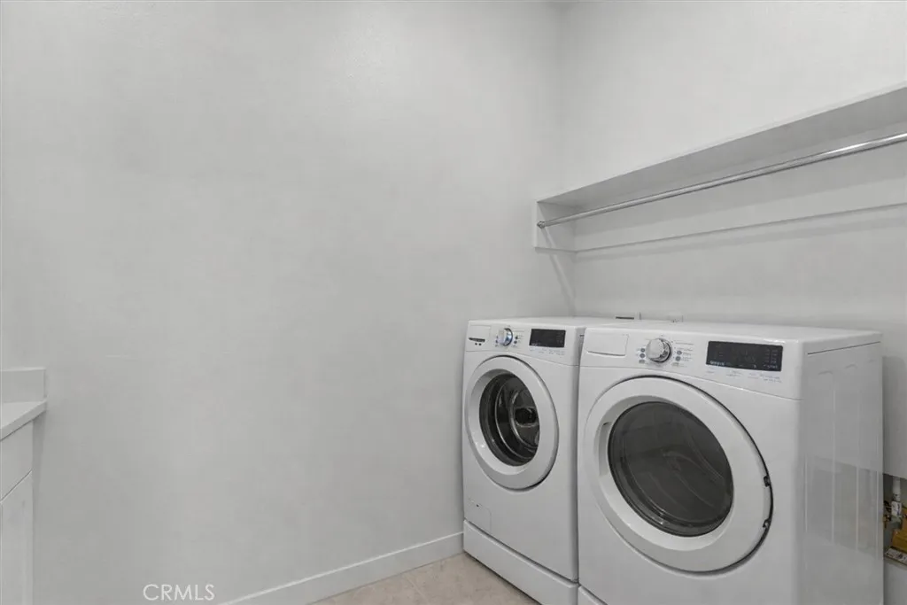 27410 Merlin Place 305, Valencia, California 91381 home-pic-19
