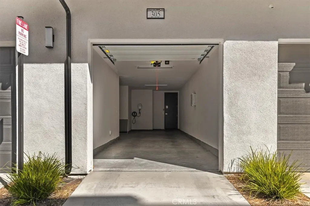 27410 Merlin Place 305, Valencia, California 91381 home-pic-23