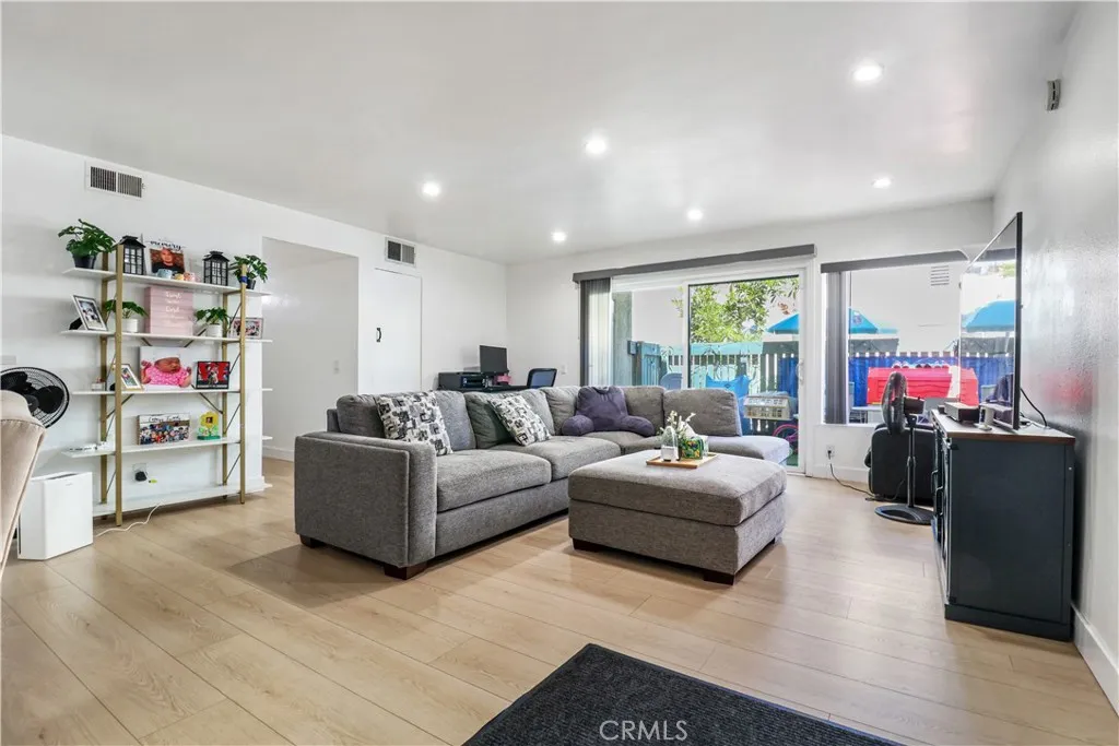 5700 Etiwanda 105, Tarzana, California 91356 home-pic-6