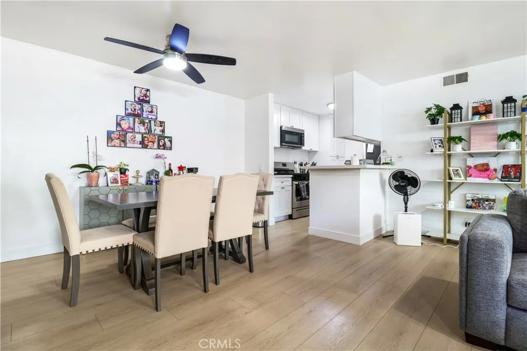 5700 Etiwanda 105, Tarzana, California 91356 home-pic-5