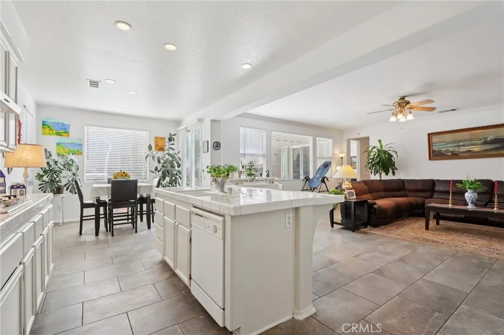 3045 Statice Court, Hemet, California 92545 home-pic-16