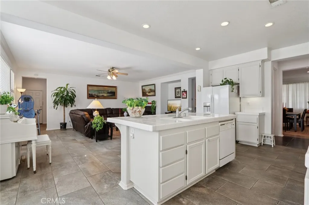 3045 Statice Court, Hemet, California 92545 home-pic-15