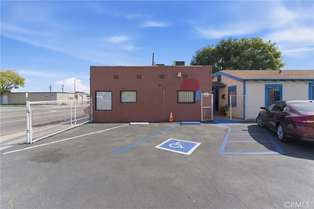 5564 Gage Avenue, Bell Gardens, California 90201 home-pic-19
