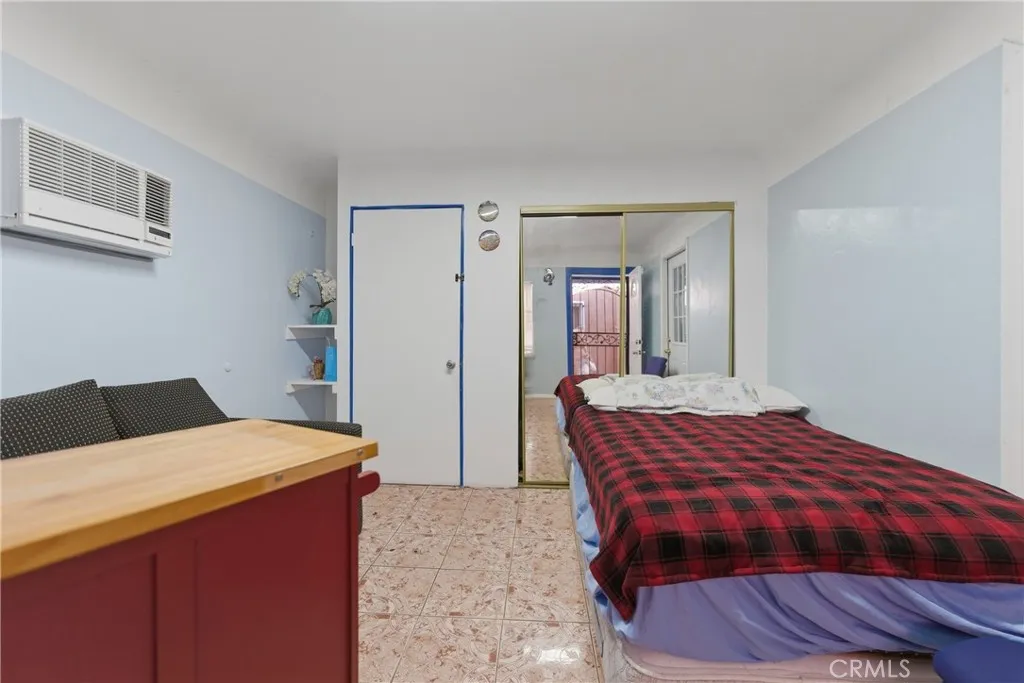 5564 Gage Avenue, Bell Gardens, California 90201 home-pic-16