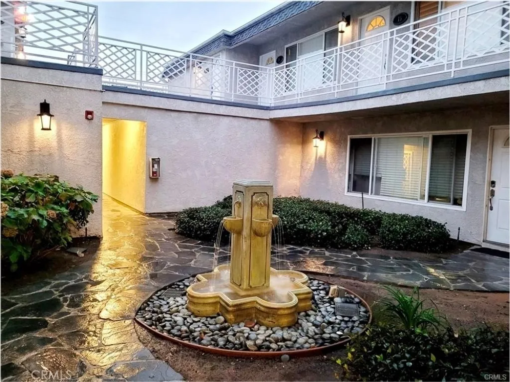 1725 Loma 16, Long Beach, California 90804 home-pic-11