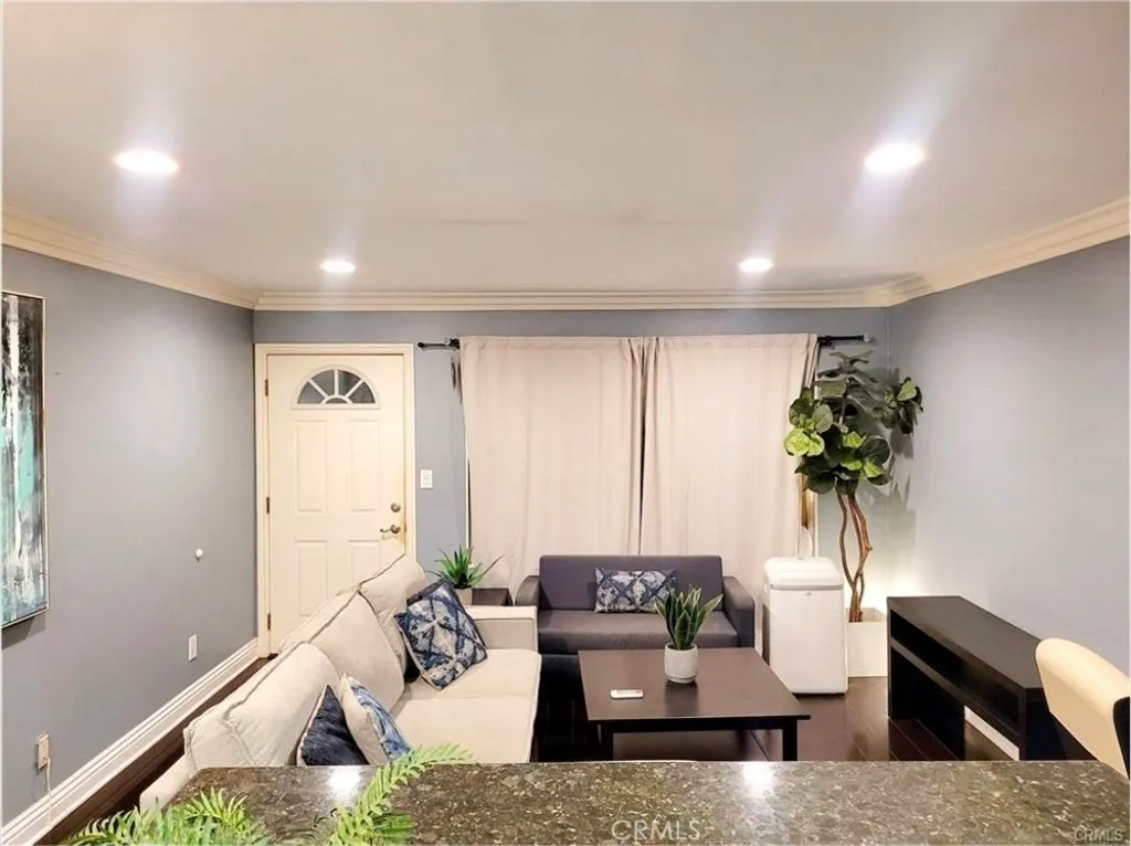 1725 Loma 16, Long Beach, California 90804 home-pic-4