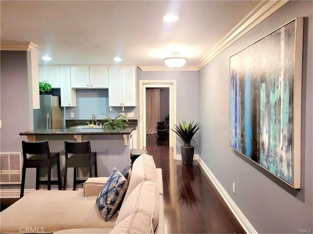 1725 Loma 16, Long Beach, California 90804 home-pic-8