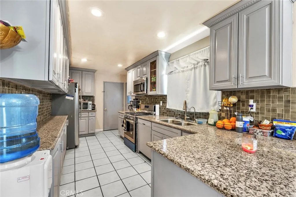 452 Willow, La Puente, California 91746 home-pic-16