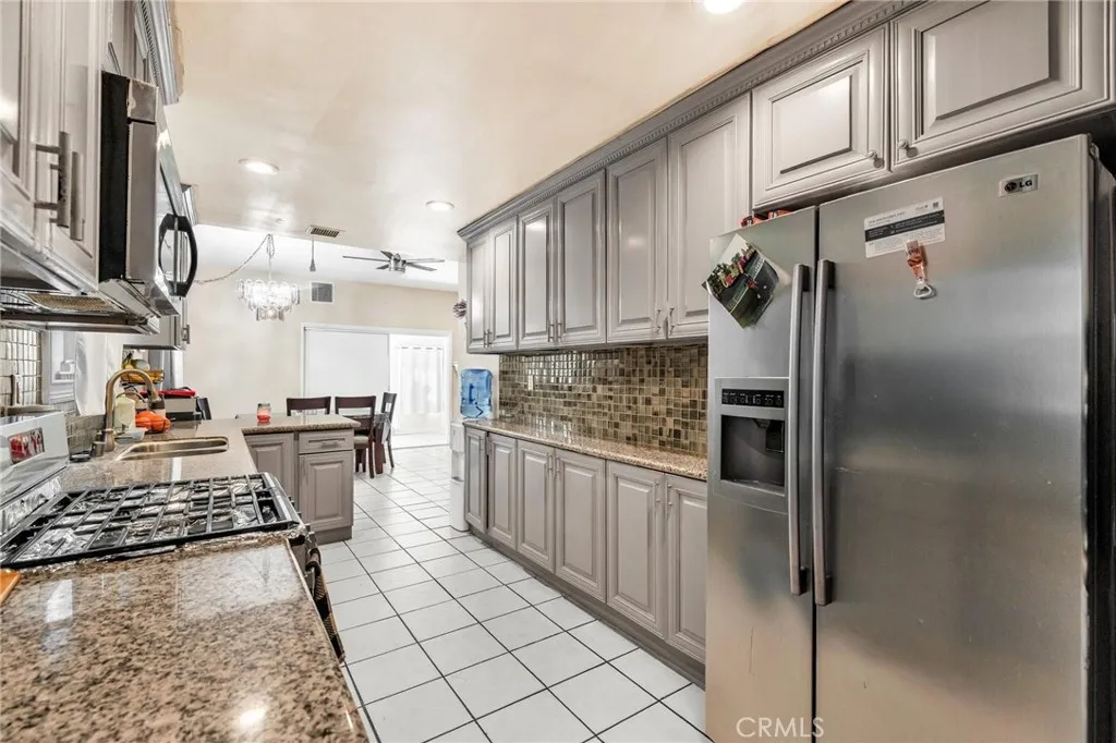 452 Willow, La Puente, California 91746 home-pic-17