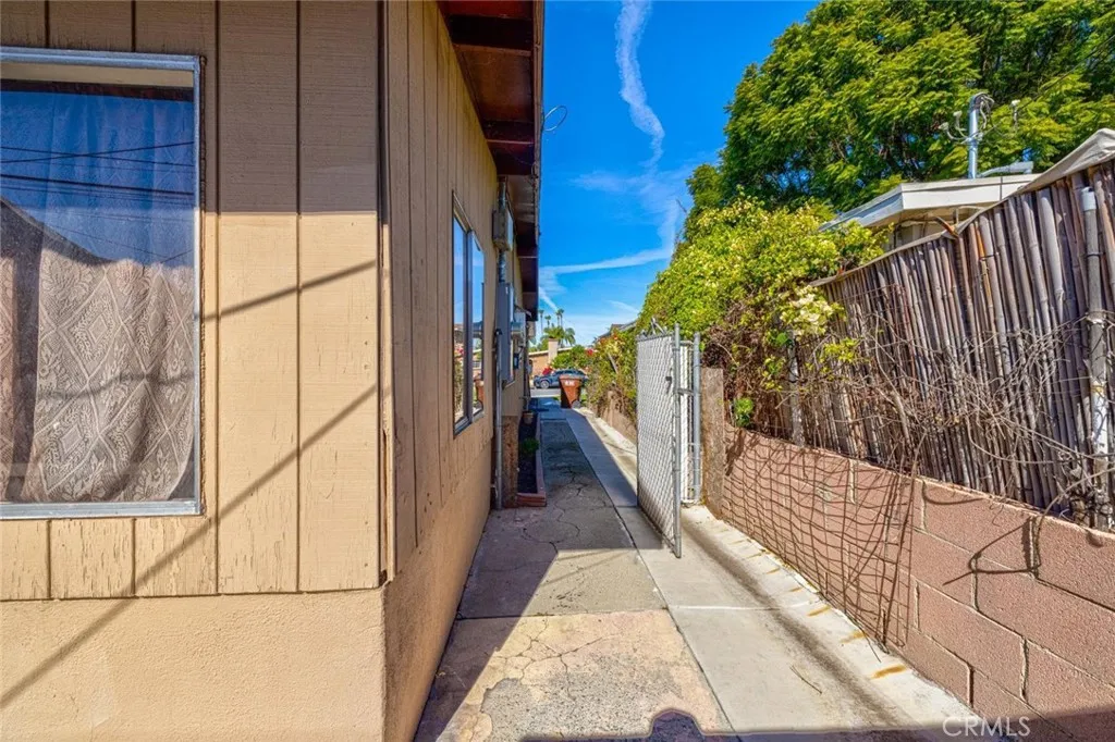 452 Willow, La Puente, California 91746 home-pic-40