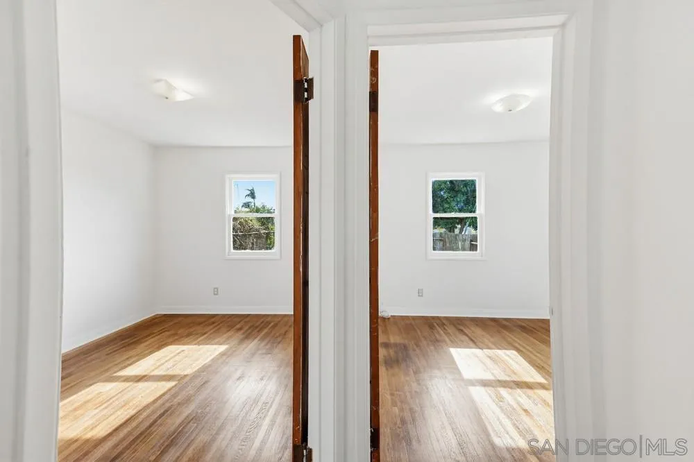 4979 Long Branch Avenue, San Diego, California 92107 home-pic-11