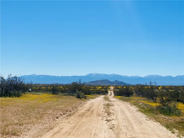 Nearby Road to get to lot