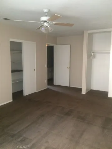 107 - Main bedroom (2 closets)