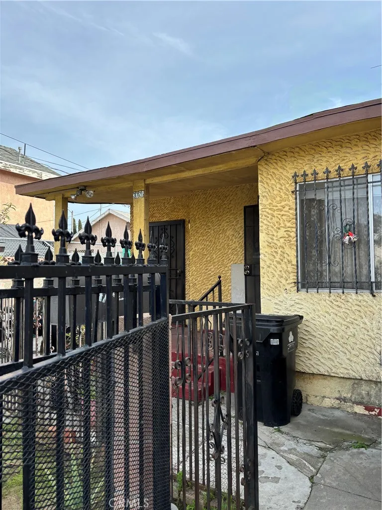 372 N Chicago, Los Angeles, California 90033 home-pic-3
