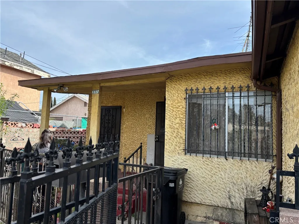 372 N Chicago, Los Angeles, California 90033 home-pic-2