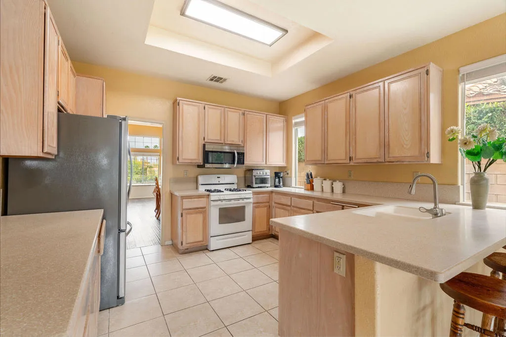 78585 Villeta Drive, La Quinta, California 92253 home-pic-8