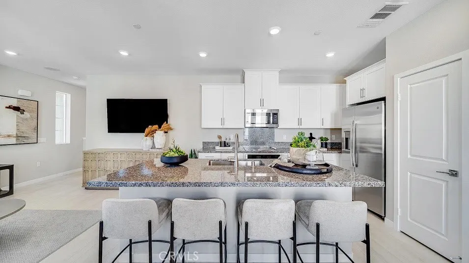 8487 Gabrielino Court, Rancho Cucamonga, California 91730 home-pic-2