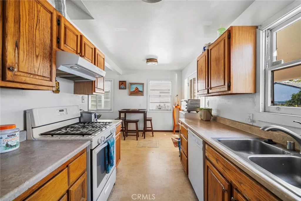 1021 Reed, San Diego, California 92109 home-pic-13