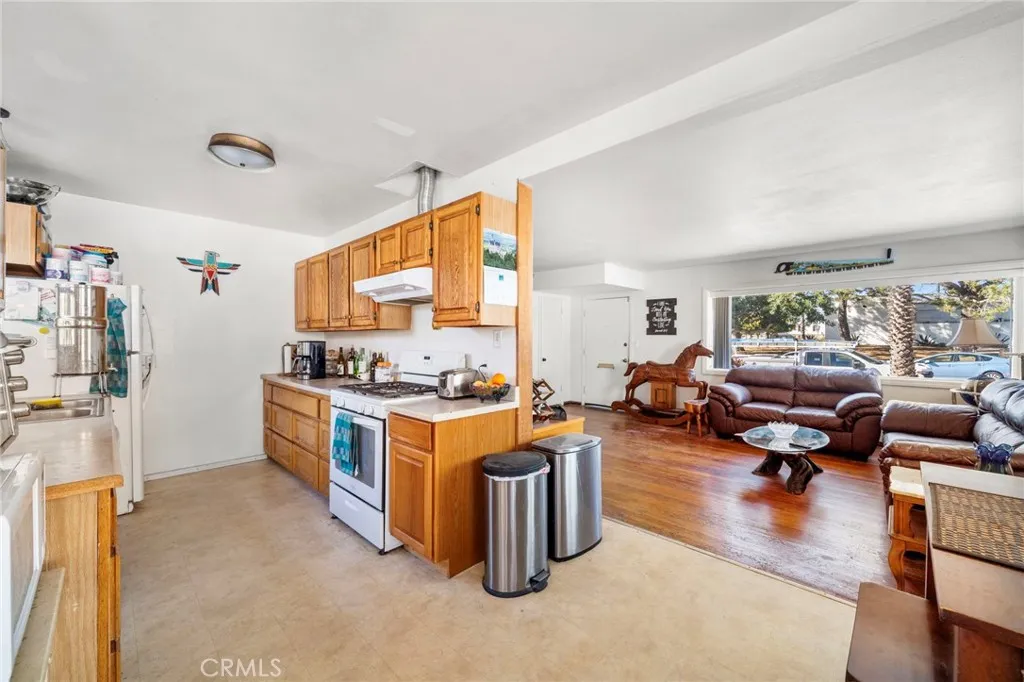 1021 Reed, San Diego, California 92109 home-pic-15