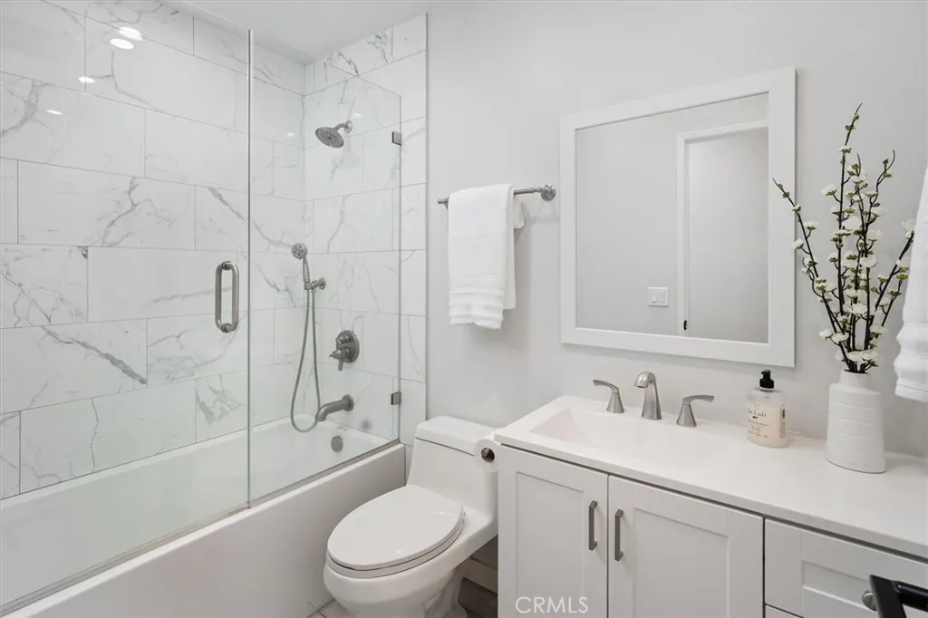 27142 Sanford, Valencia, California 91354 home-pic-15