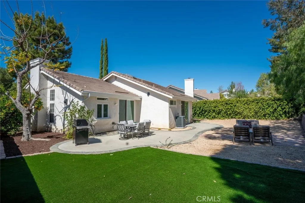 27142 Sanford, Valencia, California 91354 home-pic-17