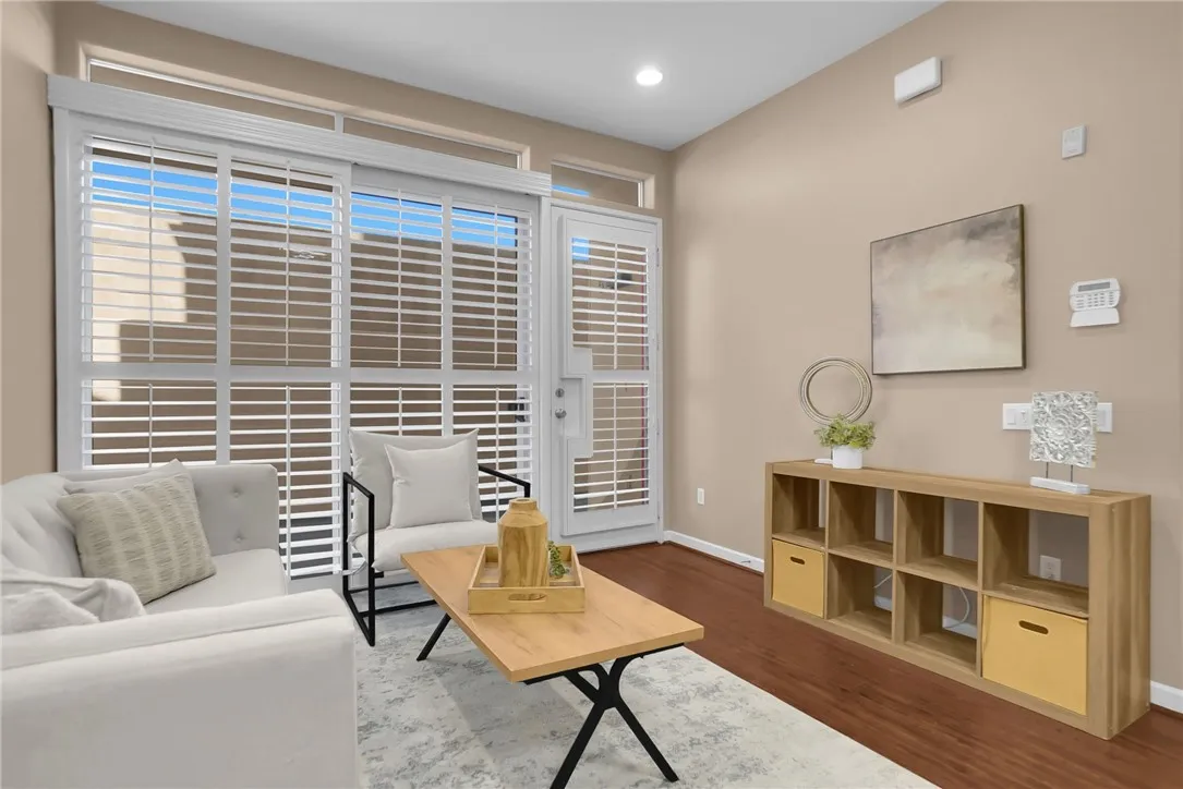 53 N Oak Avenue 5, Pasadena, California 91107 home-pic-7