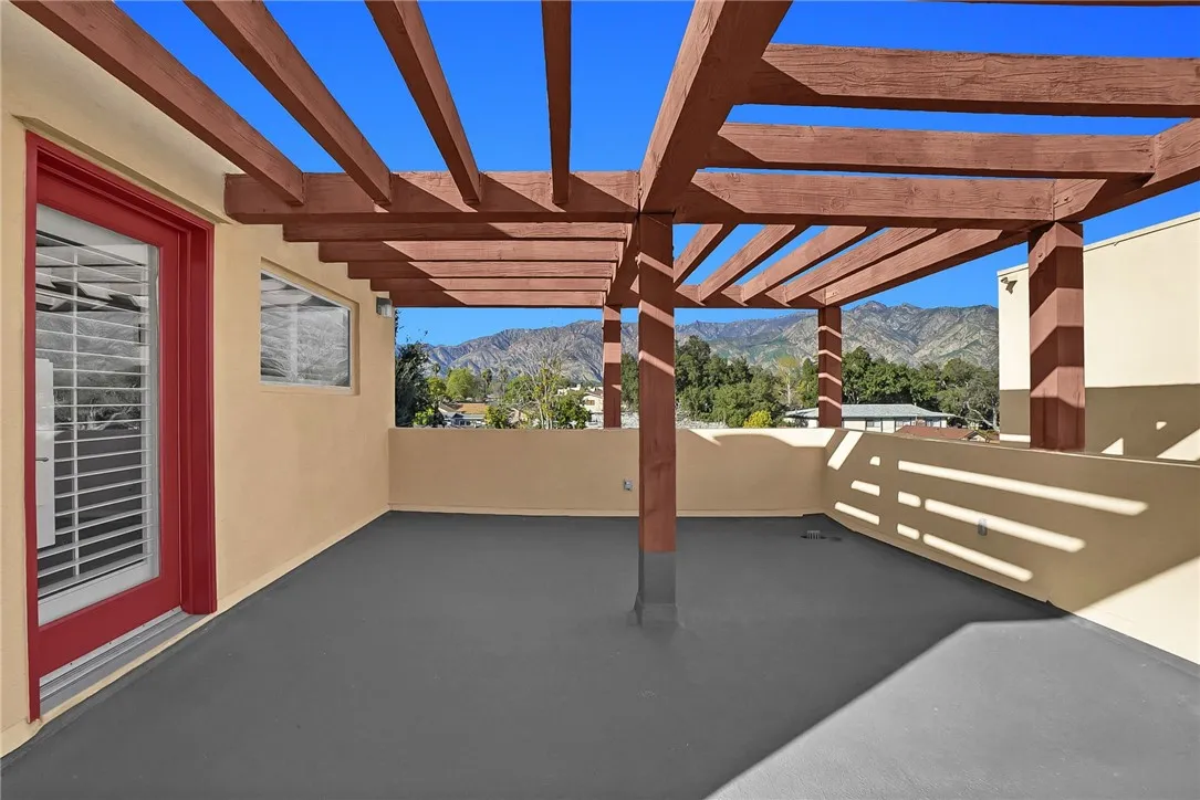 53 N Oak Avenue 5, Pasadena, California 91107 home-pic-38