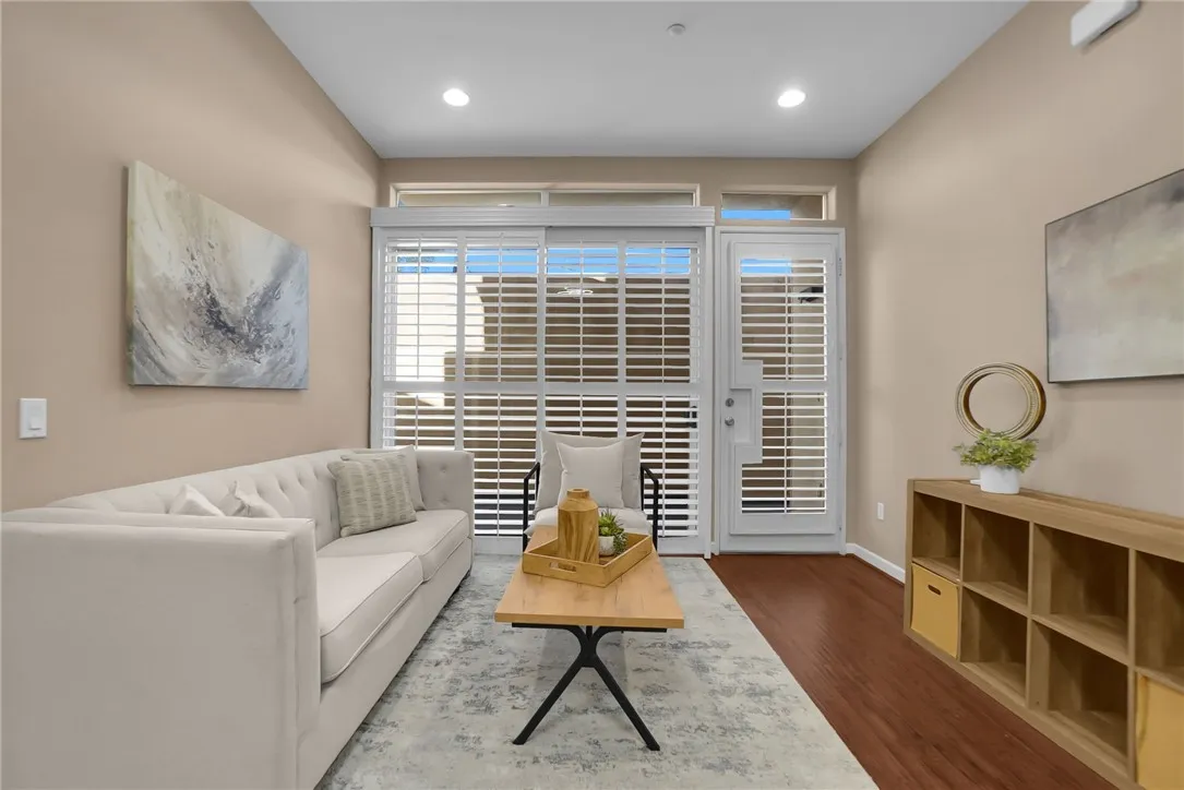 53 N Oak Avenue 5, Pasadena, California 91107 home-pic-6