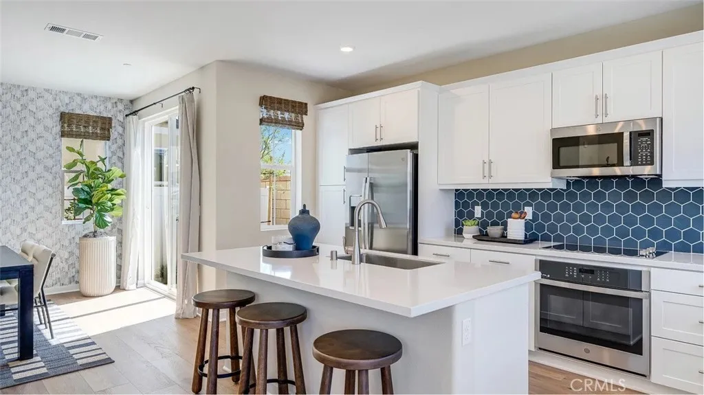 4461 S Patterson Paseo, Ontario, California 91762 home-pic-2