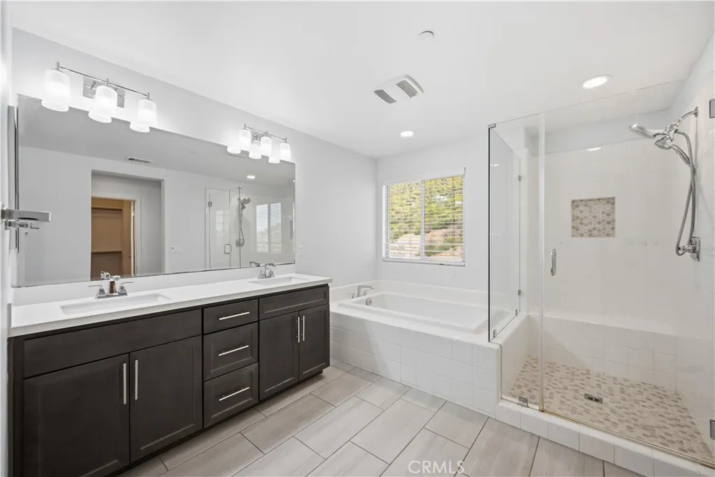 24526 Snapdragon Way, Lake Elsinore, California 92532 home-pic-22