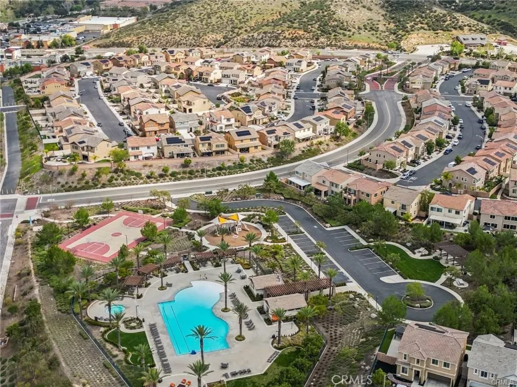 24526 Snapdragon Way, Lake Elsinore, California 92532 home-pic-35