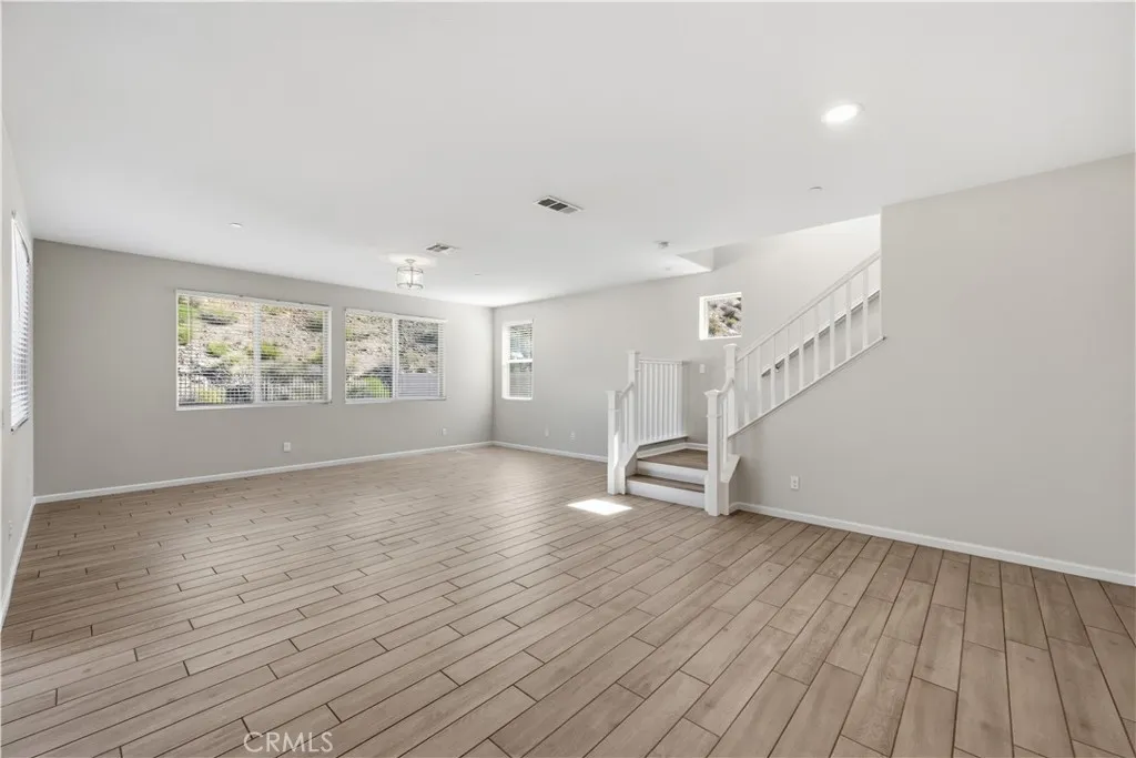 24526 Snapdragon Way, Lake Elsinore, California 92532 home-pic-16