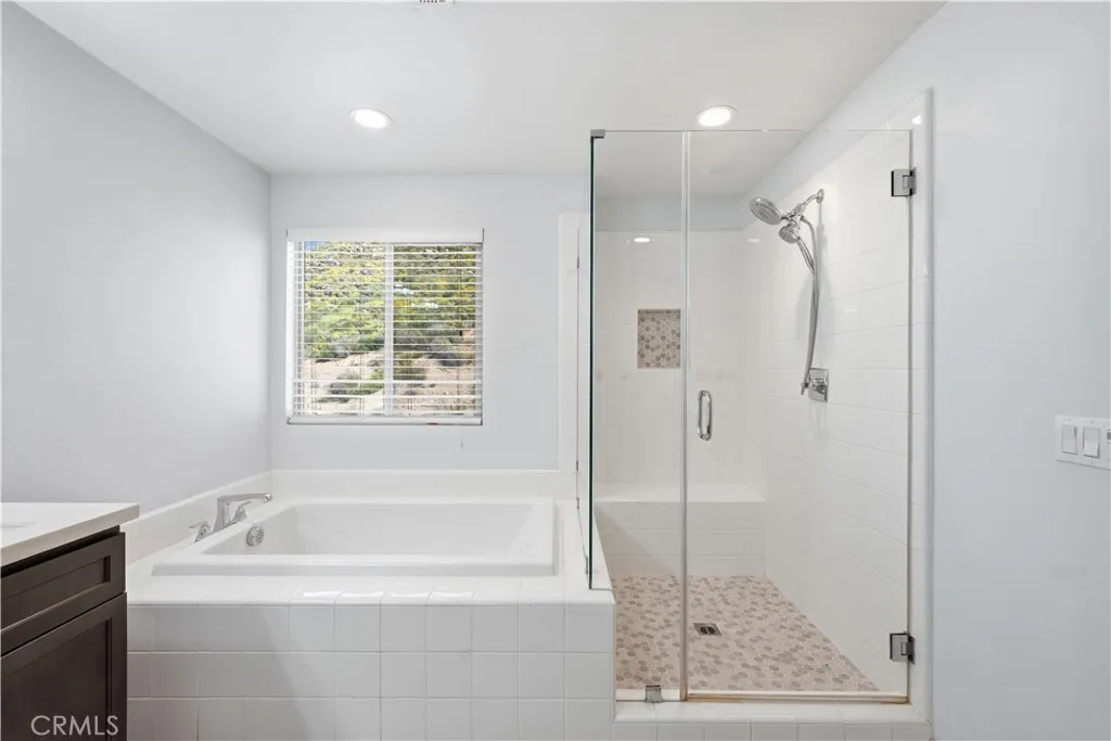 24526 Snapdragon Way, Lake Elsinore, California 92532 home-pic-30