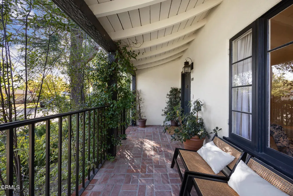 2071 Casa Grande Street, Pasadena, California 91104 home-pic-2