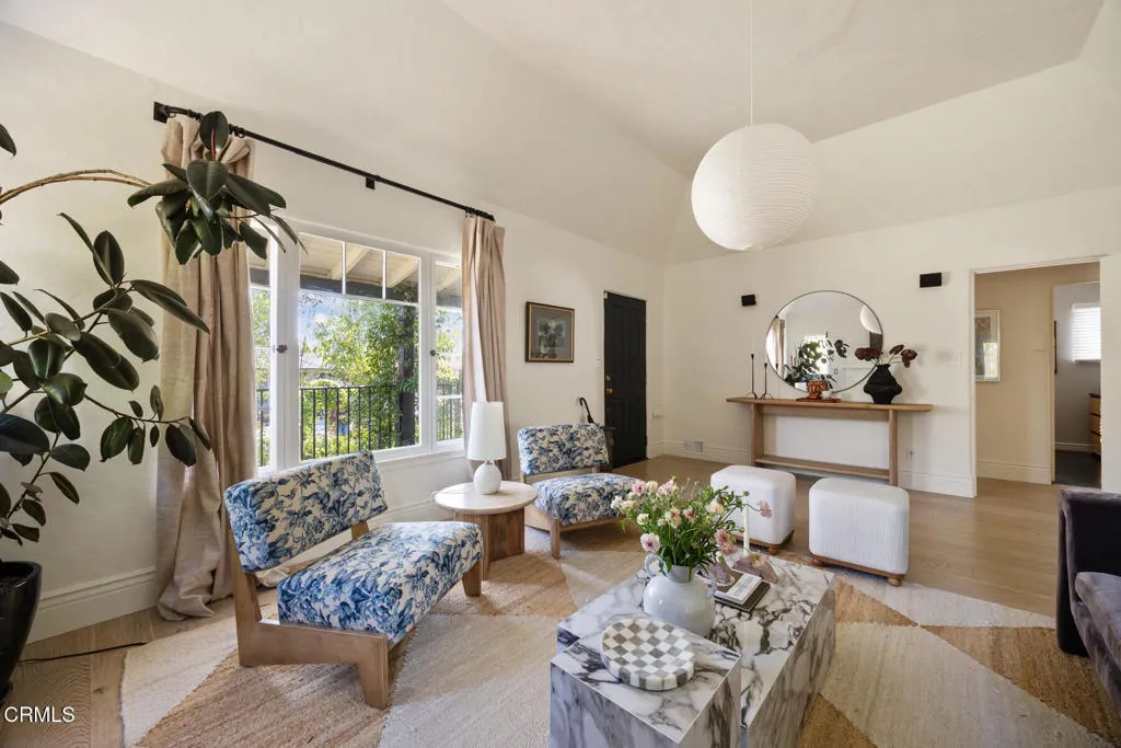 2071 Casa Grande Street, Pasadena, California 91104 home-pic-6