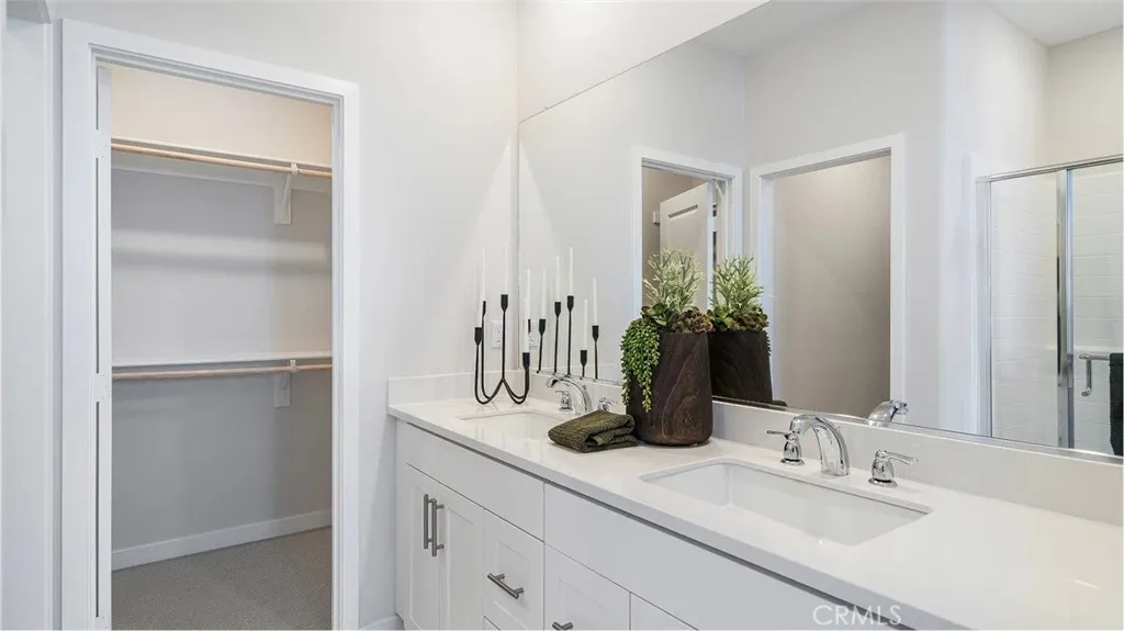 2612 E Hyde Paseo, Ontario, California 91762 home-pic-15