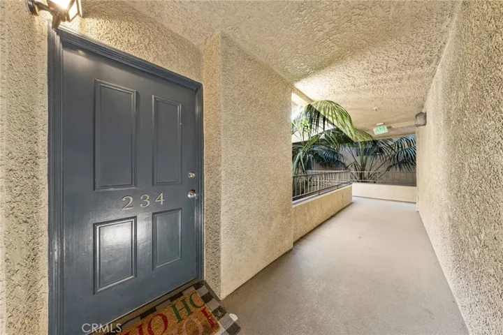 Beautifully designed entryway