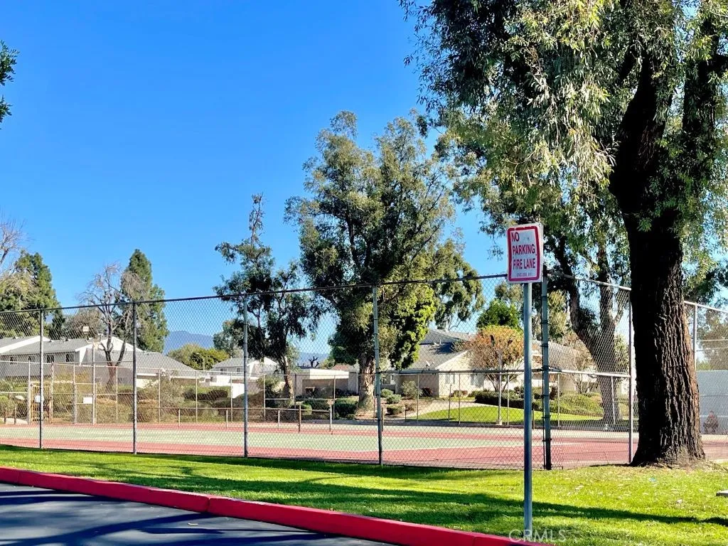 1335 N Elderberry Avenue, Ontario, California 91762 home-pic-24